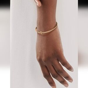 Tiffany TDiamond Hinged Wire Banglein Rose Gold. Pre Owned Come With Box